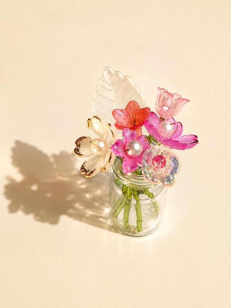 Sunlit Bloom Jar